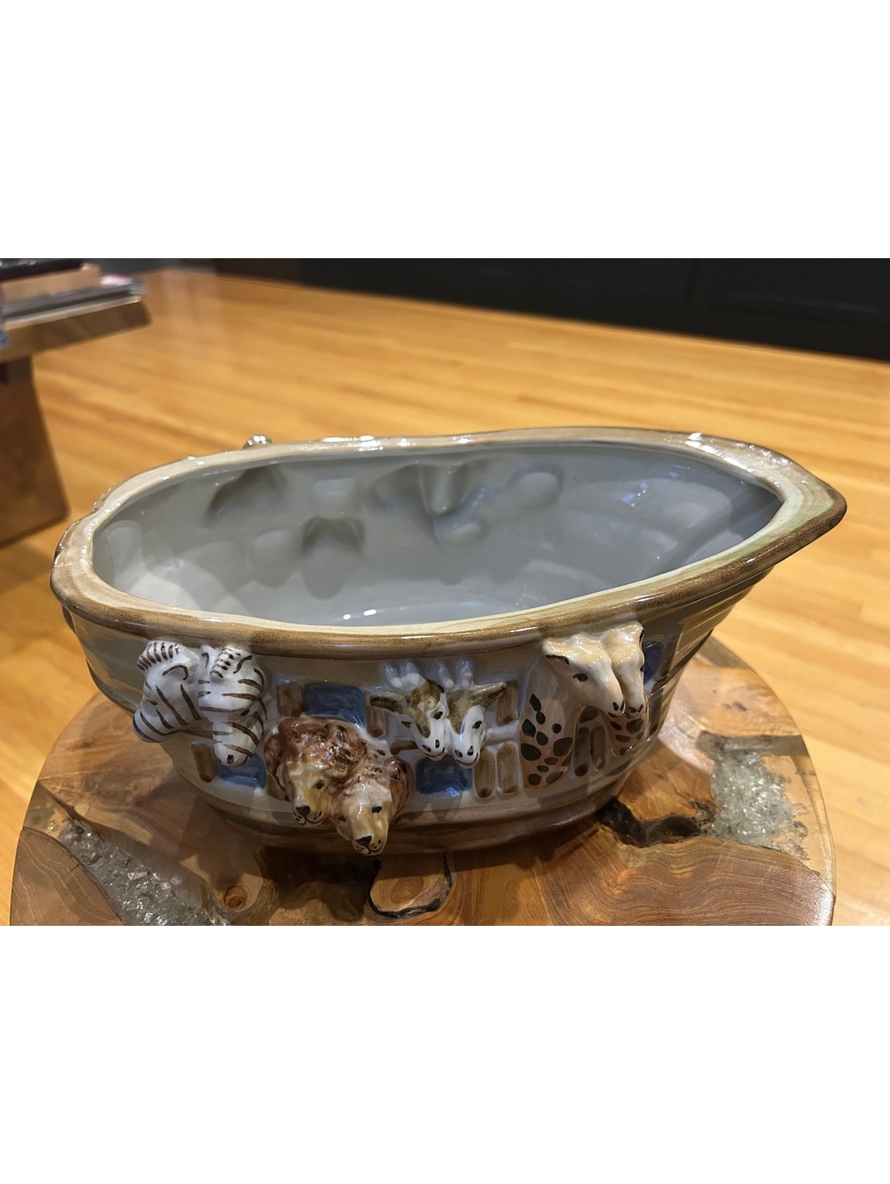 Louisville Stoneware Ceramic Noah’s Arc Soup Turin